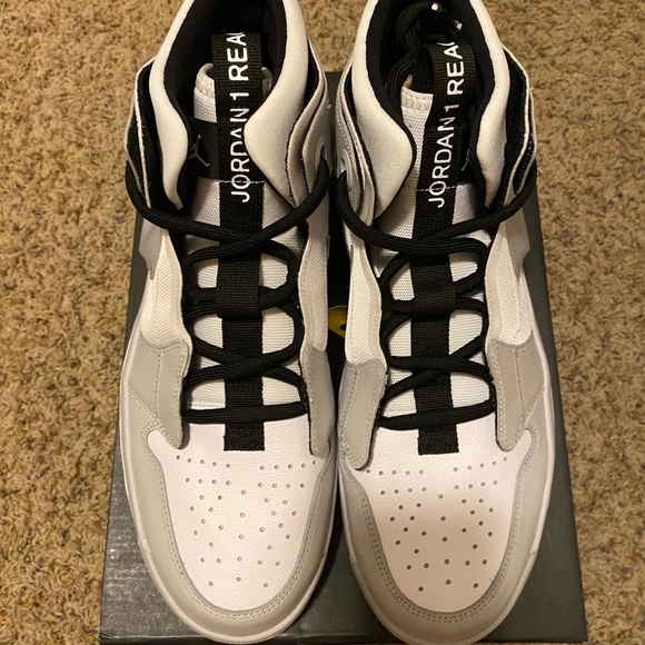 Nike Air Jordan 1 React High 'Grey Fog' AR5321-100 - Picture 3 of 7